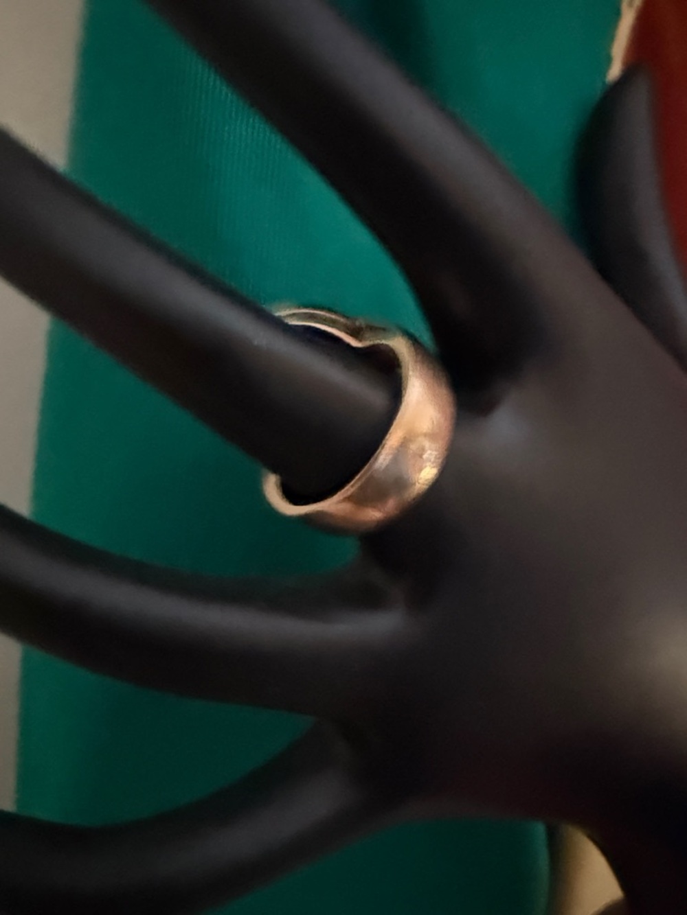 Gorgeous 14K Gold Ring with Light Blue Opal Stone. 14 natural cut diamonds. - Picture 3 of 16